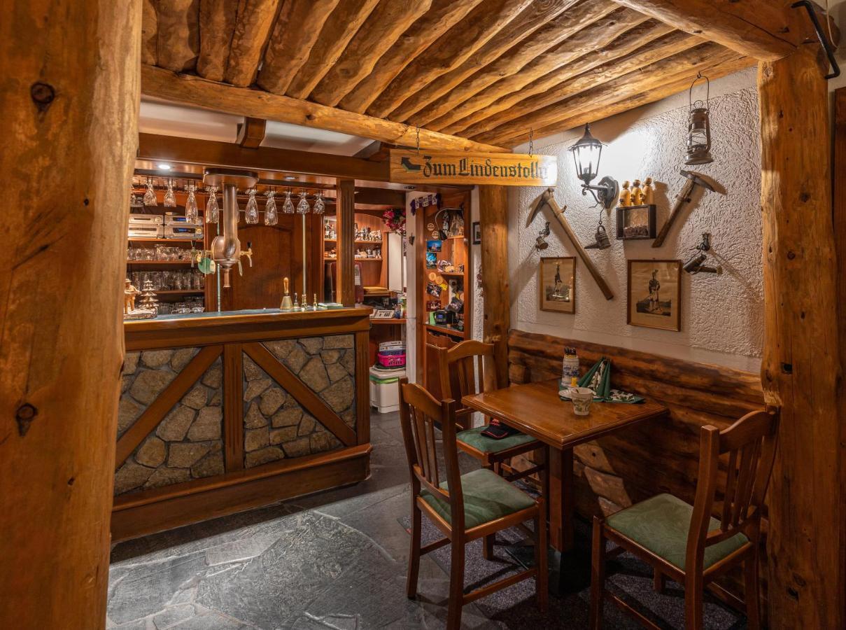 Pension Und Gaststaette Zur Knappenschaenke Thermalbad Wiesenbad Екстер'єр фото