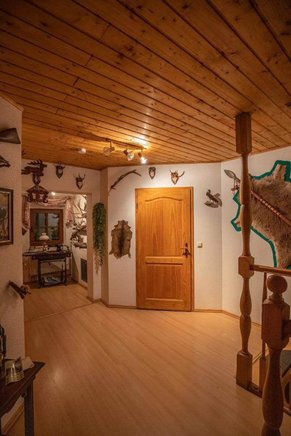 Pension Und Gaststaette Zur Knappenschaenke Thermalbad Wiesenbad Екстер'єр фото