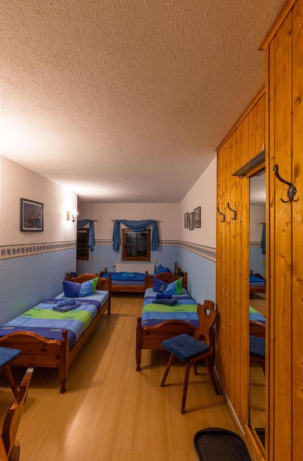 Pension Und Gaststaette Zur Knappenschaenke Thermalbad Wiesenbad Екстер'єр фото